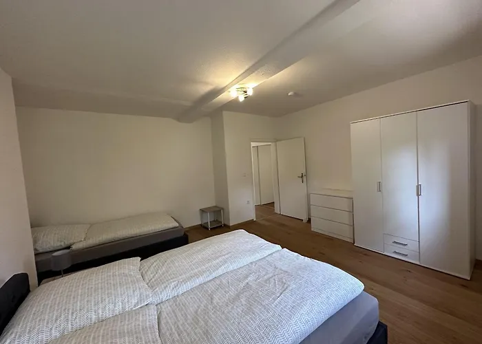 Metzlinschwander Hof * Марксцелль